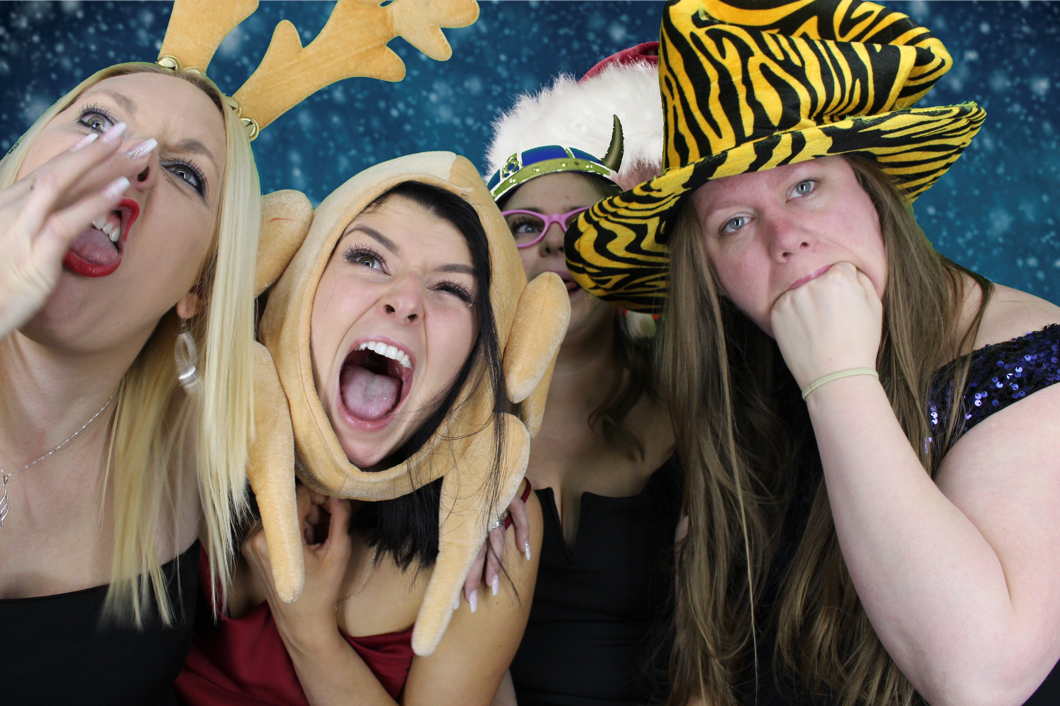 Aster Christmas Party  | View more photos from the event at gallery.myphotoboothexperience.co.uk/u/MyPhotoBoothExperienceLtd/Aster-Christmas-Party